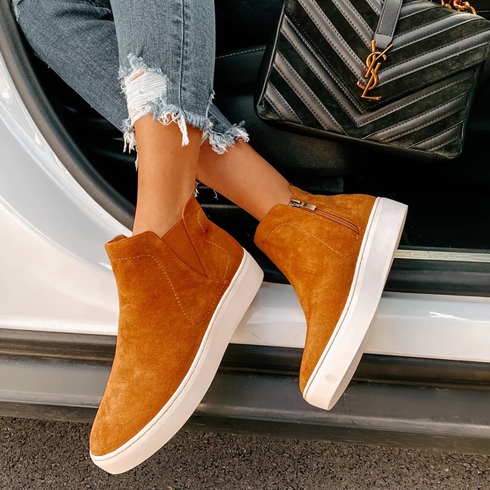 NIB Brown High Top Sneakers